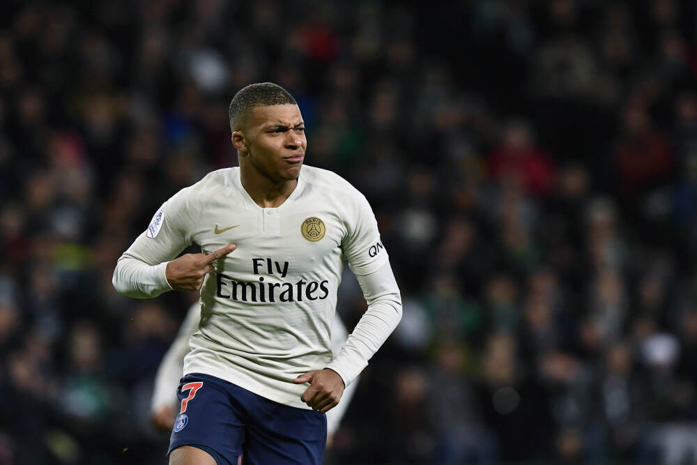 京东首席执行官许冉:2025年是AI消费的“爆发元年”